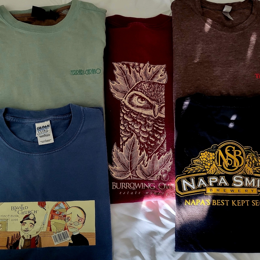 Men's assorted winery short sleeve shirts